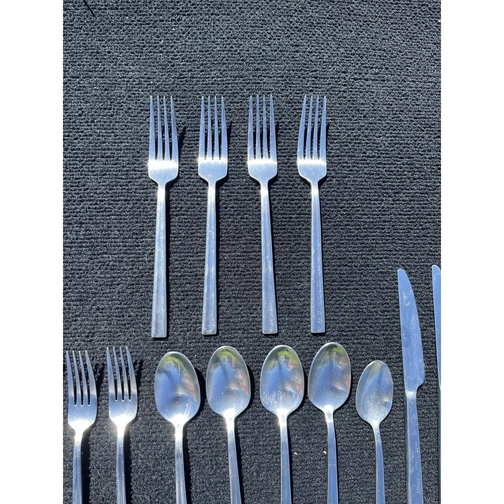 Oneida seventeen piece
